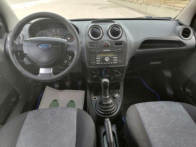 Ford Fiesta 1.4 TDCi 70cv 5p. 2008 - Foto 8