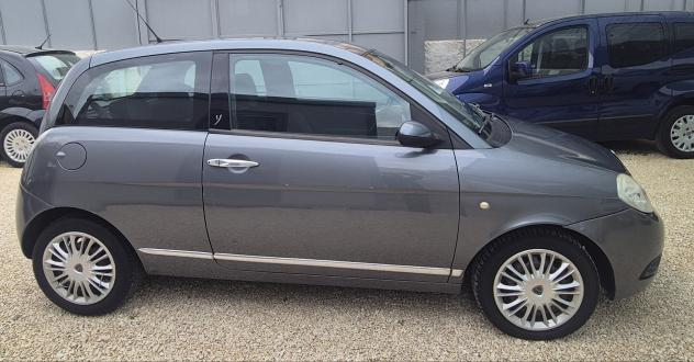 Lancia Ypsilon 1.2 versione oro - Foto 4