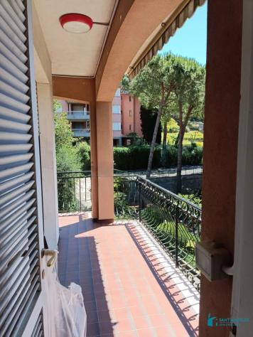 Bordighera - ZONA PERIFERICA VENDESI APPARTAMENTO CON GIARDINO CONDOMINIALE - Foto 4