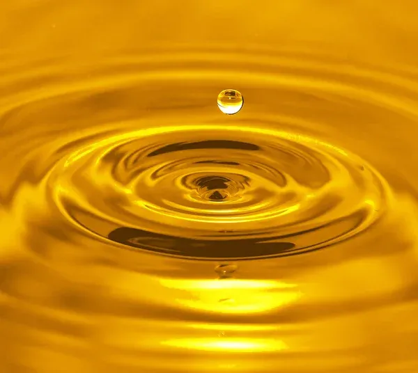 Italiano operatore del benessere: per maschi il massaggio bioenergetico totale. Tel:3273752561