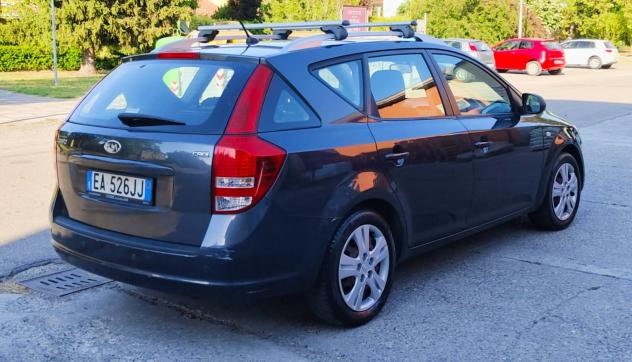 Kia Ceed cee'd Sp. Wag. 1.6 CRDi VGT 90CV LX - Foto 6