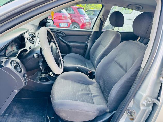 Ford Focus 1.8 TDCi (100CV) cat 5p. - Foto 8