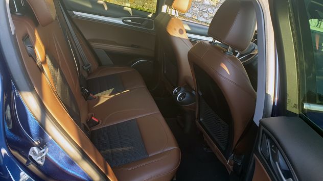 Alfa Romeo STELVIO 2.2 mJTD 190 cv EXECUTIVE rwd - Foto 4