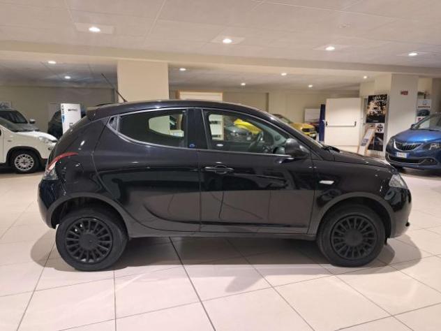 Lancia Ypsilon Ypsilon 0.9 t.air 70cv ELEFANTINO BLU UNIPROPR - Foto 4