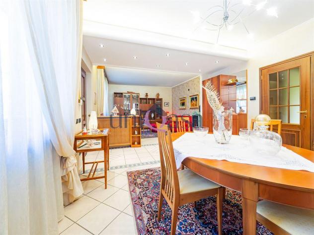 Meda (MB), vendesi villa singola con giardino privato – Eleganza, spazio e comfort per la tua famiglia. - Foto 16