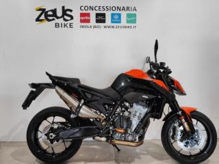 KTM 890 Duke null