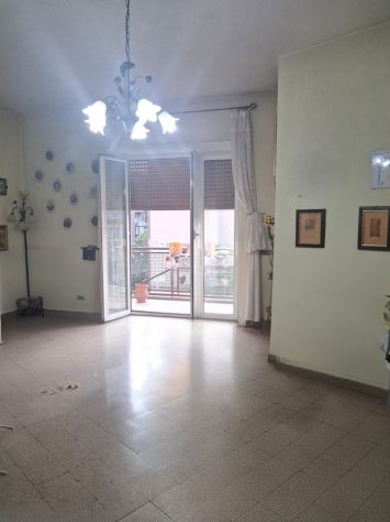 Stanza matrimoniale 25 mq a Lucio Sestio Viale Spartaco