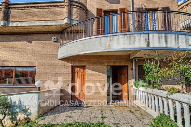 Appartamento di 180 m² con più di 5 locali in vendita a Carate Brianza - Foto 2