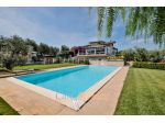 Villa panoramica su Roma con piscina terrazzo e giardino