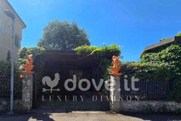 Villa di 270 m² con più di 5 locali e box auto doppio in vendita a Sarteano - Foto 8