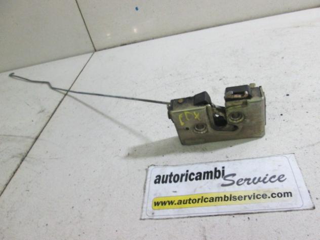 357839016B CHIUSURA SERRATURA PORTA POSTERIORE DESTRA VOLKSWAGEN PASSAT 2.0 B 85KW 5M 4P (1991) RICAMBIO USATO