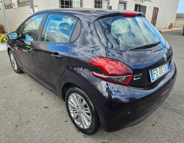 Peugeot 208 PureTech 82 5 porte Allure AUTO IN PROMO! MOTORE NUOVO ! - Foto 5
