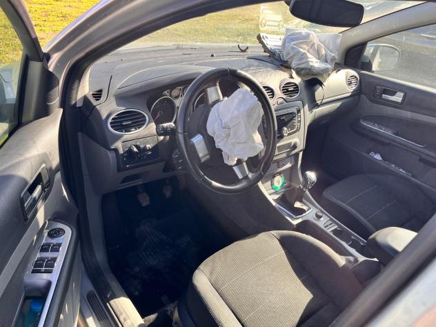 Ford Focus 1.6 TDCi (110CV) SW Tit. DPF - Foto 8