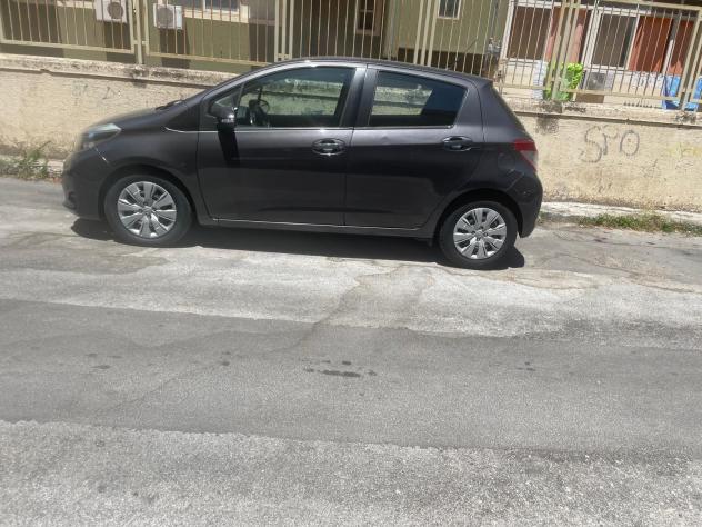 Toyota Yaris 1.4 D-4D 5 porte Active - Foto 3