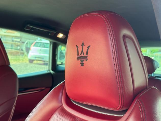MASERATI LEVANTE 3.0 D V6 250 GRANSPORT IVA ESPOSTA - Foto 9
