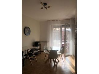 AFFITTASI MONOLOCALE (VARESE)