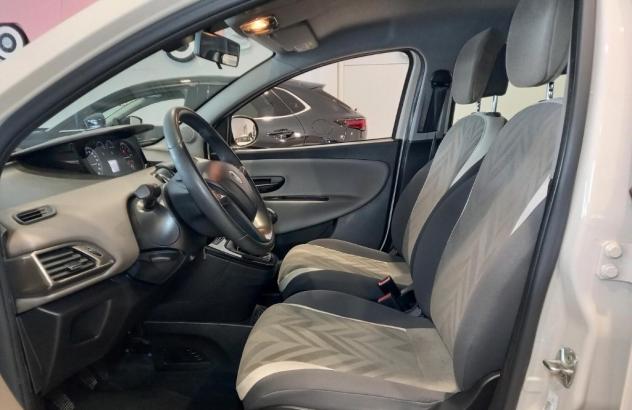 LANCIA Ypsilon 3ª serie Ypsilon 1.2 69 CV 5 porte Gold - Foto 10