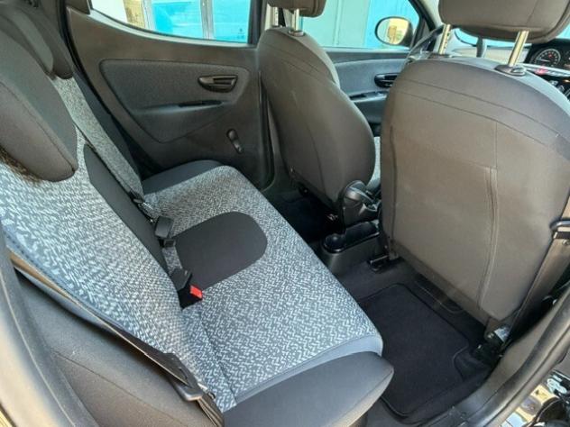 Lancia Ypsilon 1.0 hybrid neopatentati - Foto 9