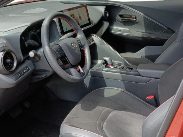 Toyota C-HR 2.0 PHEV E-CVT GR Sport - Foto 6