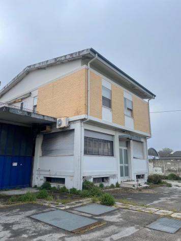 Industriale/Artigianale in vendita a Pesaro