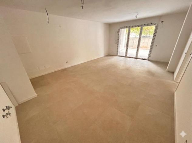 Appartamento di 132 m² con 4 locali e box auto in vendita a Verona - Foto 4