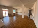 Appartamento di 90 m² con 3 locali e box auto in affitto a Sarnico