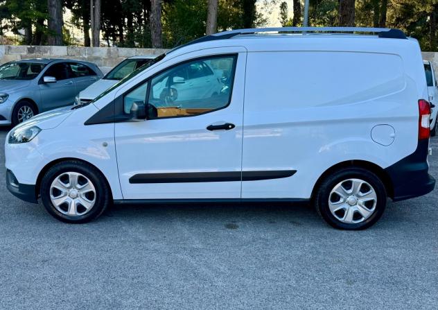 Ford Transit Courier 1.0 EcoBoost 100CV Van Trend - Foto 8