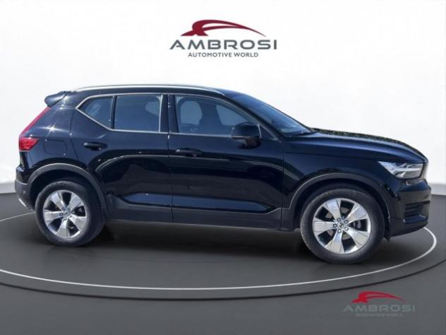 VOLVO XC40 T2 Geartronic Momentum Pro rif. 23452442 - Foto 5