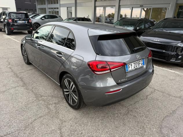 Mercedes-Benz Classe A A 180d automatic sport - Foto 9