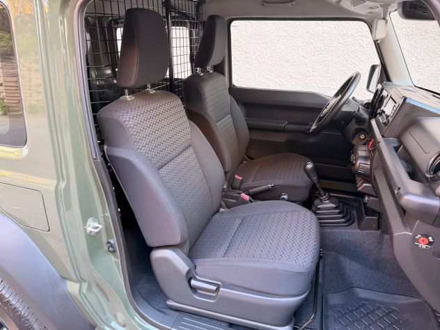 Suzuki Jimny 1.5 ALLGRIP PRO 4x4 N1 Da € 485,00 - Foto 8