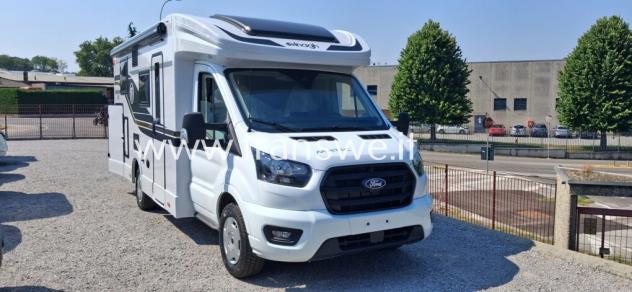 Elnagh Baron 565 camper semintegrale con letti gemelli