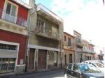 Palazzetto con 2 appartamenti e Garage in vendita a Giarre.