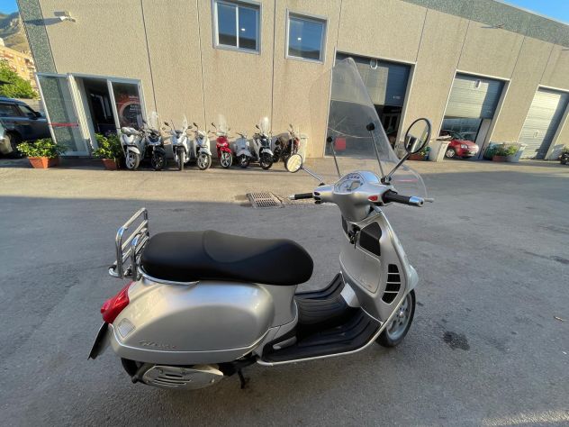 PIAGGIO VESPA GTS 250 - Foto 4