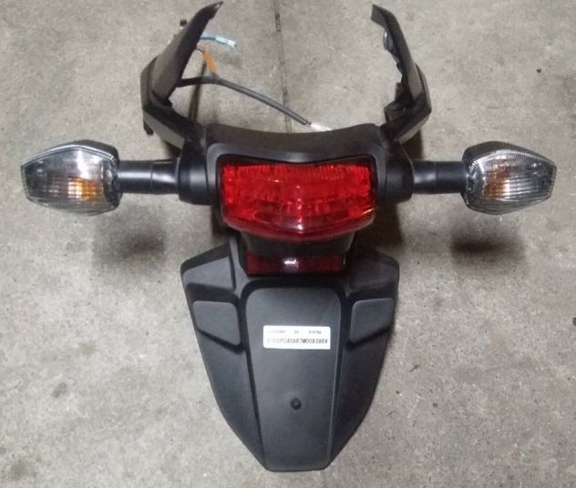 Honda CBR 600 Hornet '04 scarico, monoammortizzatore, ricambi usati - Foto 10