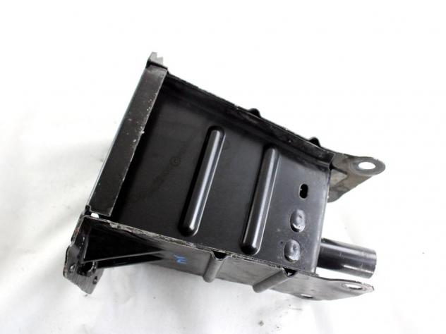 130500220 STAFFA SUPPORTO TRAVERSA PARAURTI ANTERIORE LATO DESTRO MERCEDES CLASSE A180 W169 2.0 D 80KW AUT 5P (2009) RICAMBIO USATO - Foto 4