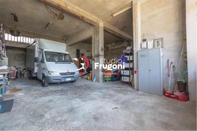 vf564 - CASALE CON MAGAZZINO E PORTICATI CON 1.600 MQ DI GIARDINO - Foto 19