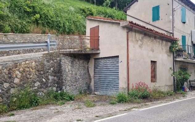 ABITAZIONE INDIPENDENTE CON TERRENO - Foto 5