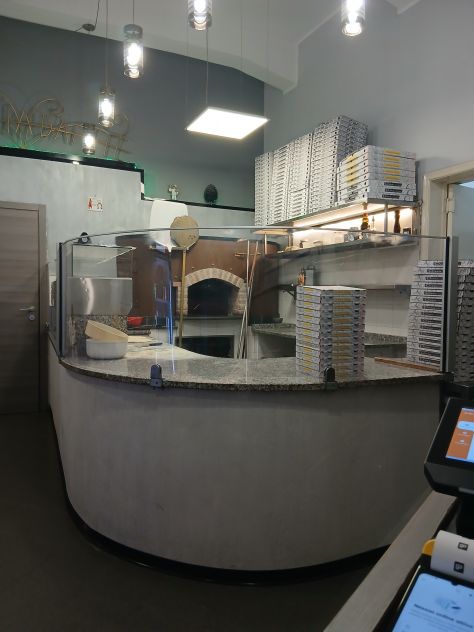 Vendo Pizzeria D'ASPORTO
