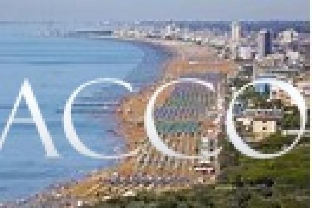 APPARTAMENTO di 3 vani e di 65 mq (JESOLO) rif. RJ22_2