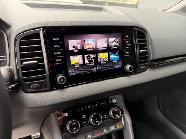 SKODA Karoq 2.0 TDI 4x4 DSG SportLine Matrix Navi ACC Camera rif. 23460937 - Foto 9