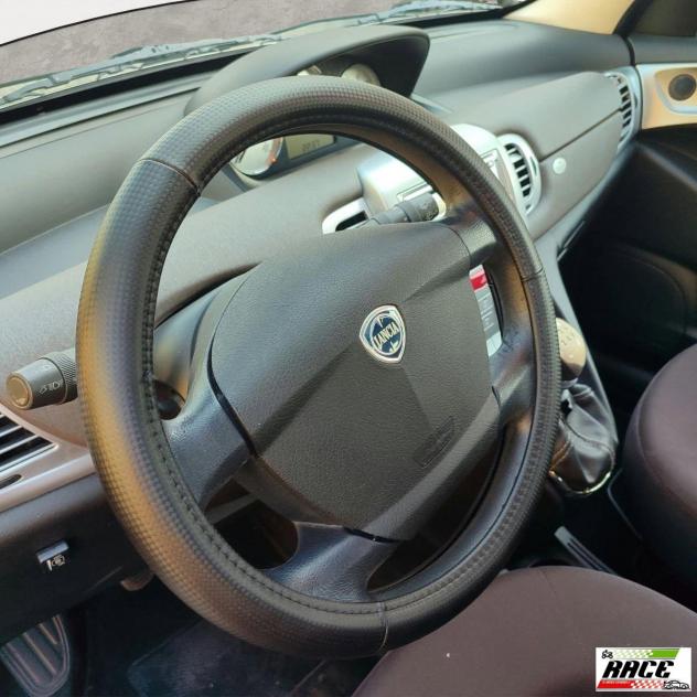 LANCIA - Ypsilon - 1.4 Platino Ecochic GPL - Foto 10