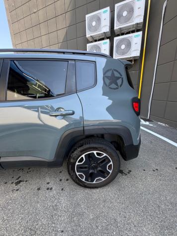 Jeep Renegade 2.0 Mjt 170CV 4WD Active Drive Low Trailhawk - Foto 4