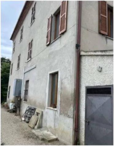 Immobile in asta di 161 m², box auto in vendita a Potenza Picena - Foto 2