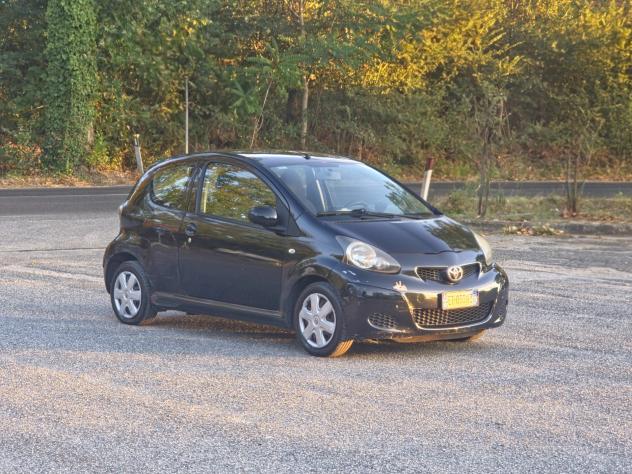 Toyota Aygo 1.0 12V VVT-i 3 porte Lounge Connect E5 Manuale NEO 2014