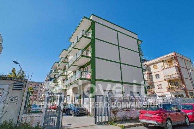 Appartamento di 118 m² con 5 locali e posto auto in vendita a Taranto