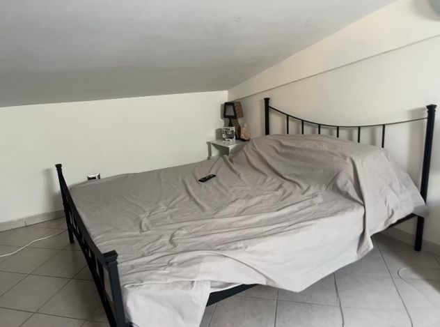 CIAMPINO BILOCALE ARREDATO Con TERRAZZO PRIVATO - Foto 3