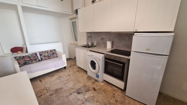 PICCOLO BILOCALE SU 2 LIVELLI PAVIA CENTRO STORICO/CORSO MAZZINI - Foto 2