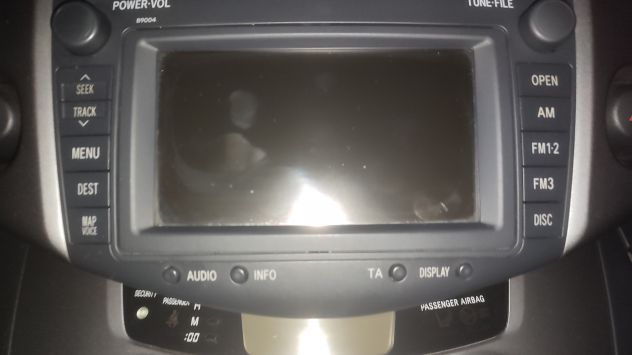 NAVIGATORE AUTORRADIO PER RAV 4 ANNO 2007