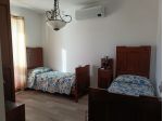 APPARTAMENTI  IN VILLA CON GIARDINO