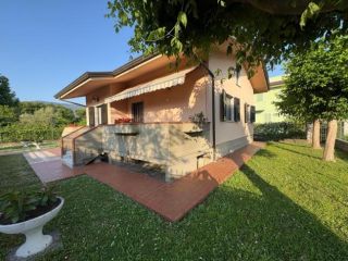 Casa singola in affitto a Poveromo - Massa 85 mq  Rif: 1417084